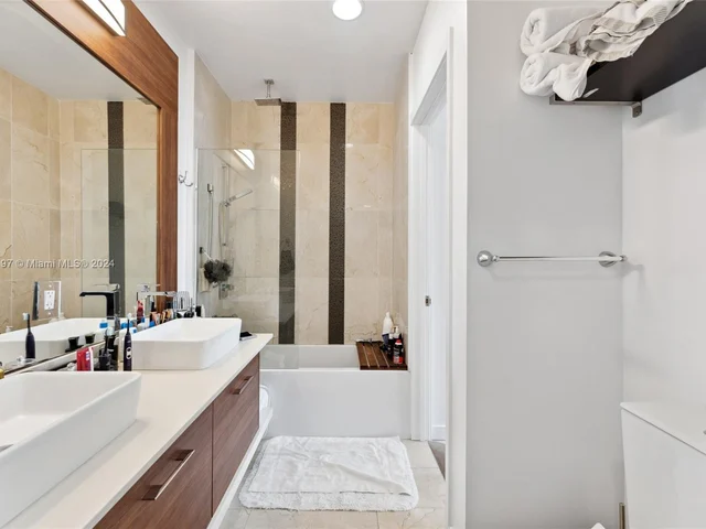 601 NE 27th St # 1806, Miami FL 33137