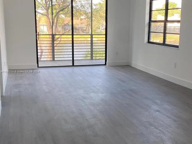 1101 Colony Point Cir # 214, Pembroke Pines FL 33026