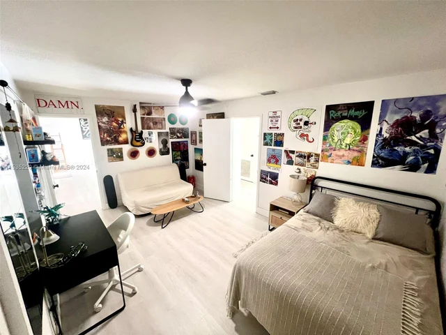 1085 NE 204th Ter, Miami FL 33179