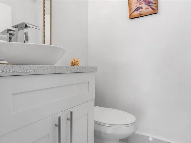 18104 NW 21st St, Pembroke Pines FL 33029