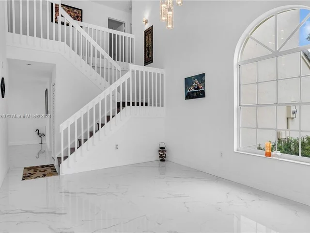 18104 NW 21st St, Pembroke Pines FL 33029