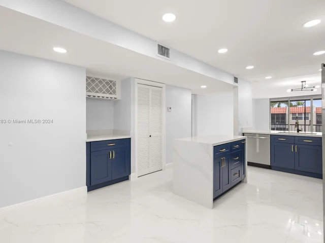 777 S Federal Hwy # E303, Pompano Beach FL 33062