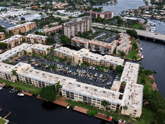 777 S Federal Hwy # E303, Pompano Beach FL 33062