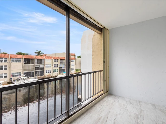 777 S Federal Hwy # E303, Pompano Beach FL 33062