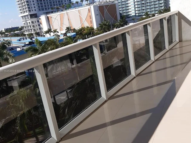 1800 S Ocean Dr # 609, Hallandale Beach FL 33009