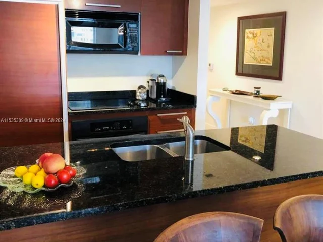 1800 S Ocean Dr # 609, Hallandale Beach FL 33009