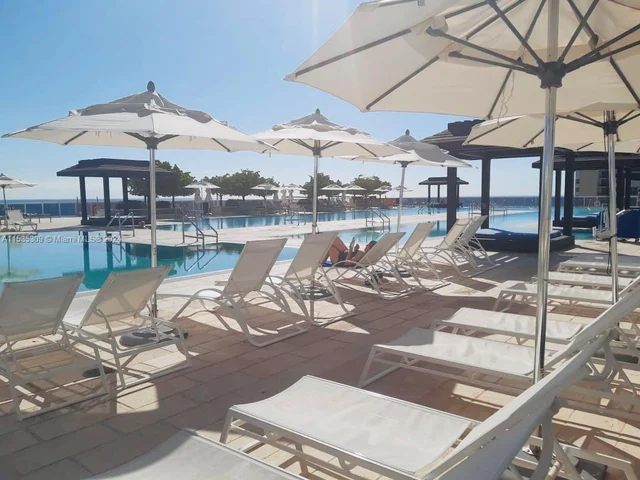 1800 S Ocean Dr # 609, Hallandale Beach FL 33009