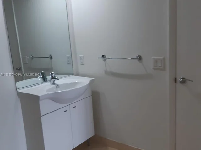 1800 S Ocean Dr # 609, Hallandale Beach FL 33009