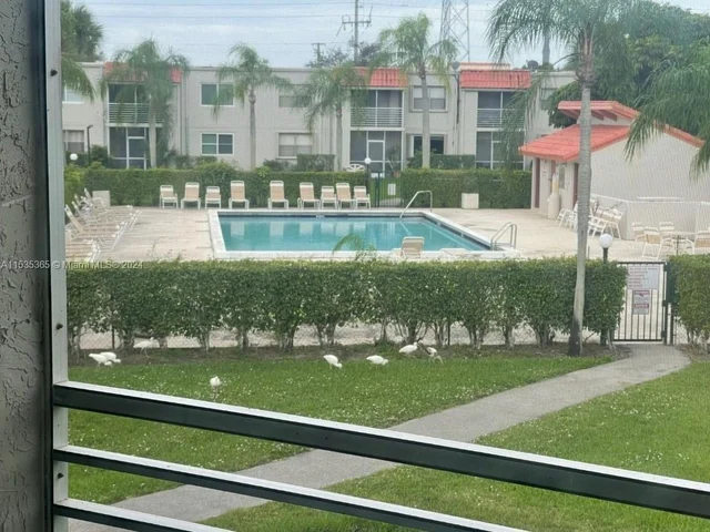 7435 Woodmont Ter # 202, Tamarac FL 33321