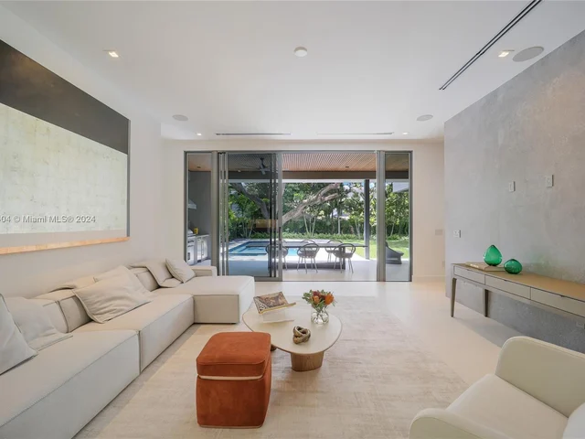 3401 Halissee St, Miami FL 33133