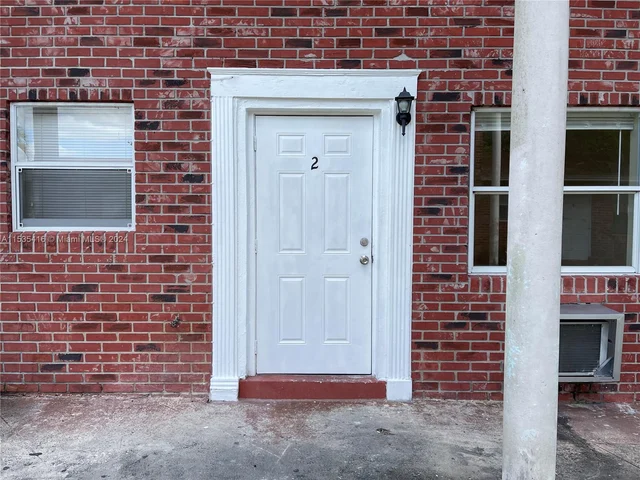 7340 NW 37th St # 4, Davie FL 33024