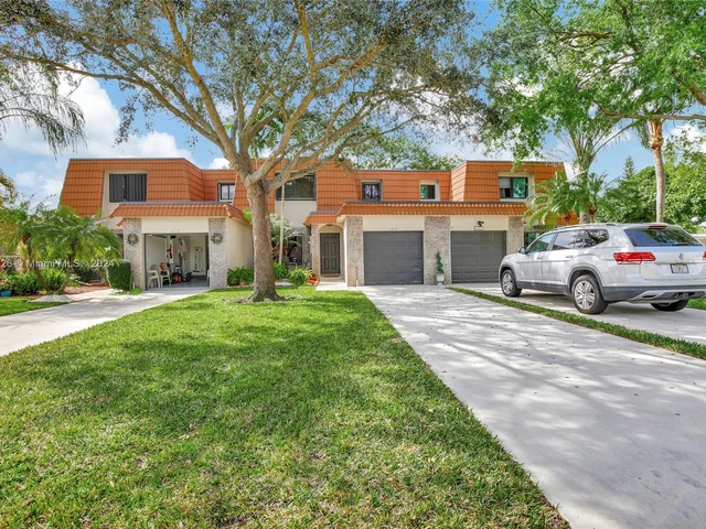 1415 SW 109th Way # 1415, Davie FL 33324