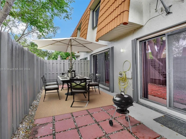 1415 SW 109th Way # 1415, Davie FL 33324