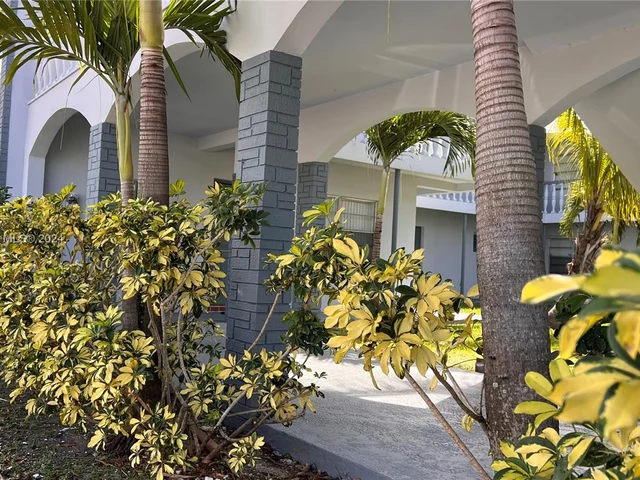 5112 Hollywood Blvd # 21, Hollywood FL 33021