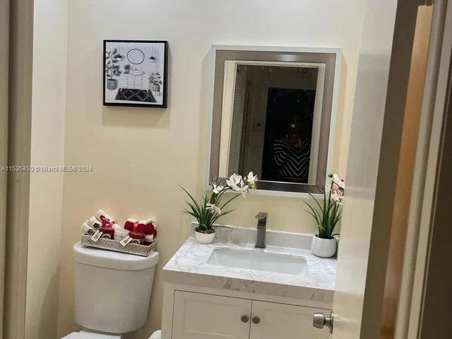 6367 W Pinehurst Cir W # B37, Tamarac FL 33321