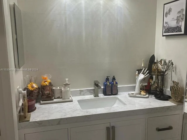 6367 W Pinehurst Cir W # B37, Tamarac FL 33321