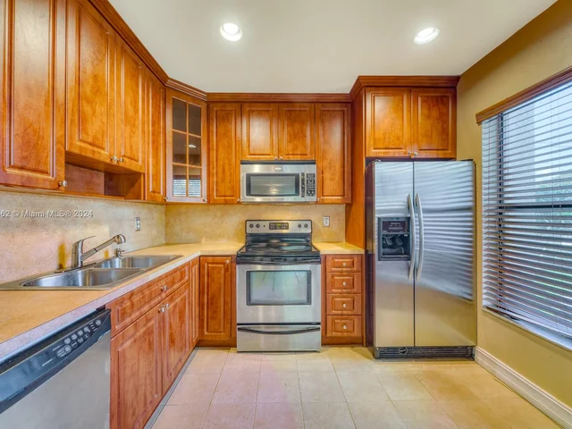 11530 NW 10th St # 11530, Pembroke Pines FL 33026