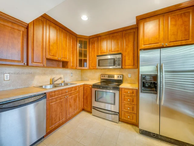 11530 NW 10th St # 11530, Pembroke Pines FL 33026