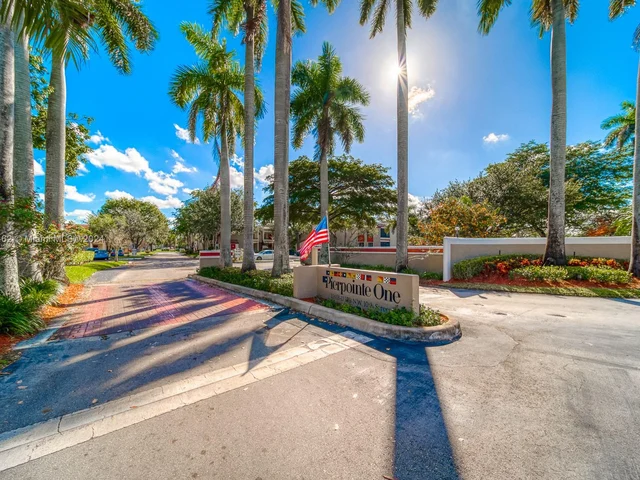 11530 NW 10th St # 11530, Pembroke Pines FL 33026