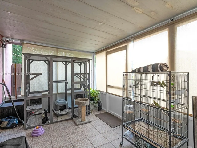 17326 SW 142nd Pl, Miami FL 33177