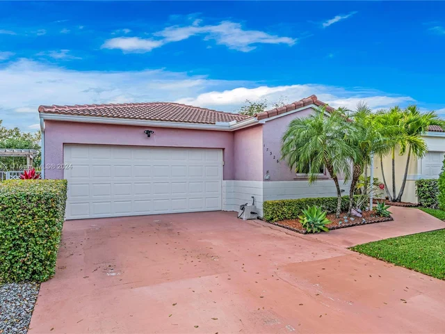 17326 SW 142nd Pl, Miami FL 33177