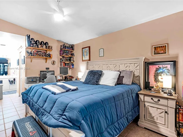 17326 SW 142nd Pl, Miami FL 33177