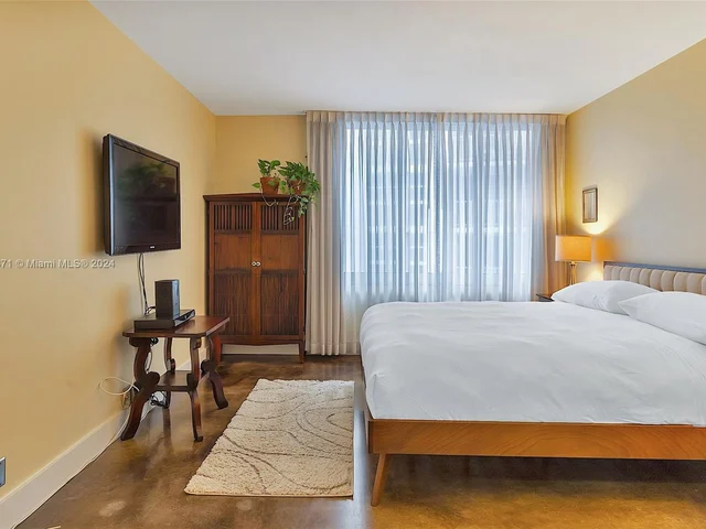 1200 West Ave # 423, Miami Beach FL 33139