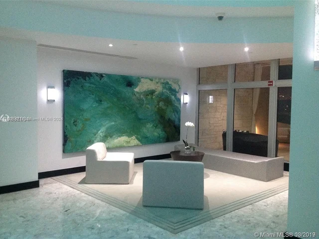 1200 West Ave # 423, Miami Beach FL 33139