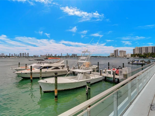 1200 West Ave # 423, Miami Beach FL 33139