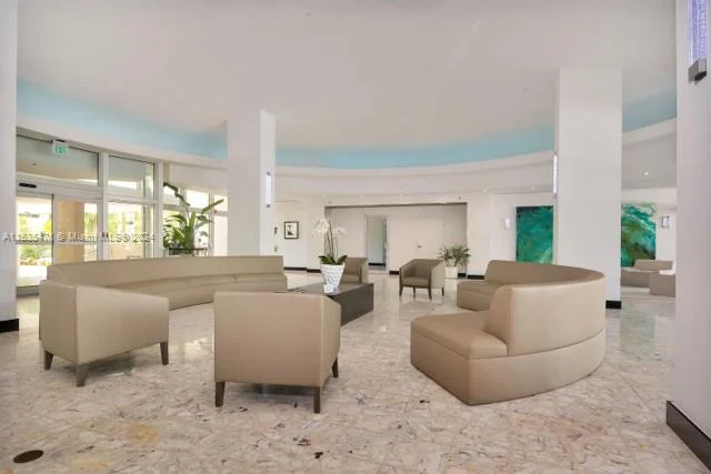 1200 West Ave # 423, Miami Beach FL 33139