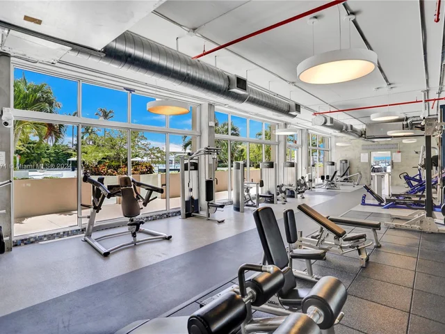 1200 West Ave # 423, Miami Beach FL 33139