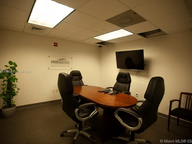 1200 West Ave # 423, Miami Beach FL 33139