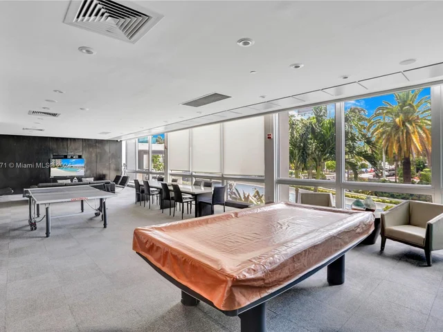 1200 West Ave # 423, Miami Beach FL 33139