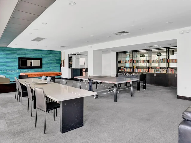 1200 West Ave # 423, Miami Beach FL 33139