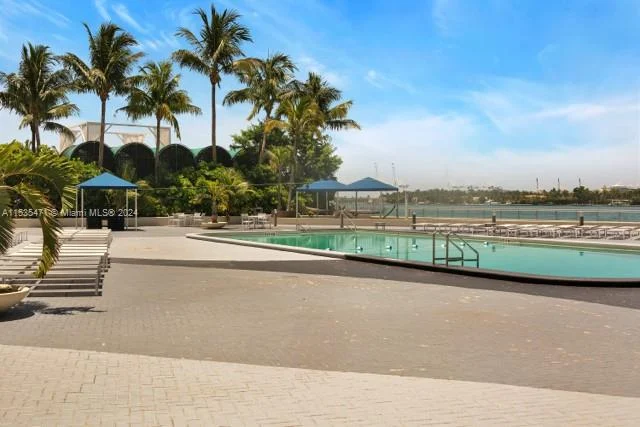 1200 West Ave # 423, Miami Beach FL 33139