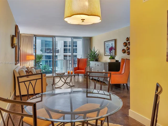 1200 West Ave # 423, Miami Beach FL 33139