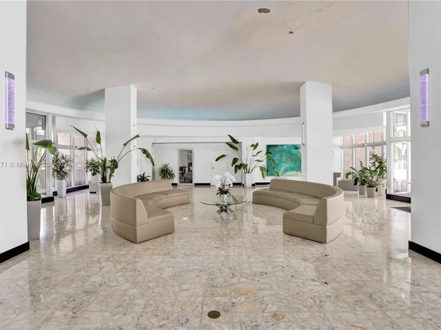 1200 West Ave # 423, Miami Beach FL 33139
