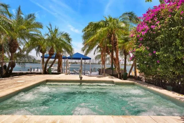 1200 West Ave # 423, Miami Beach FL 33139