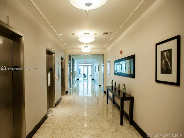 1200 West Ave # 423, Miami Beach FL 33139