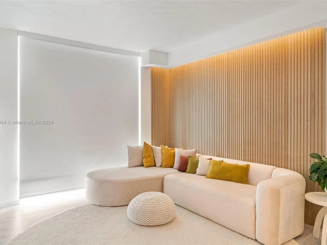 275 NE 18th St # 06, Miami FL 33132