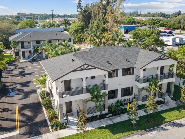 5750 SW 44TH STREET # 101, Davie FL 33314