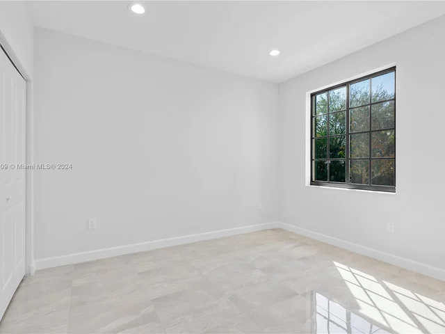 5750 SW 44TH STREET # 101, Davie FL 33314