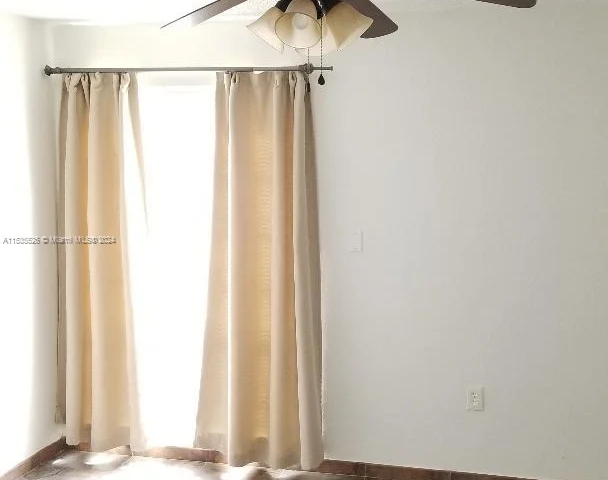 10832 N Kendall Dr # U1, Miami FL 33176