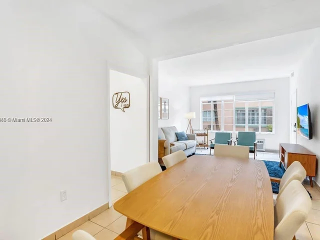 301 86th St # 2, Miami Beach FL 33141