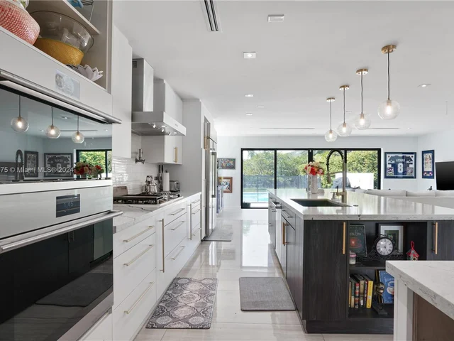 12500 Griffing Blvd, North Miami FL 33161