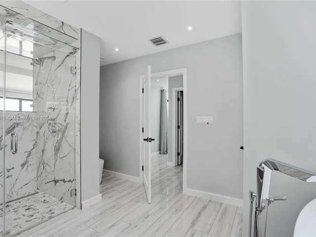 12500 Griffing Blvd, North Miami FL 33161