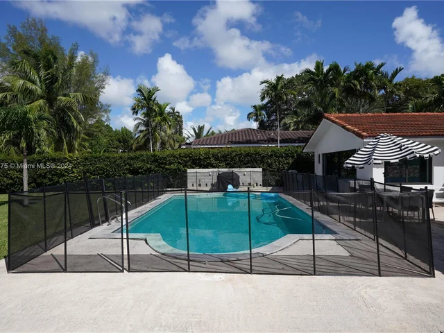 12500 Griffing Blvd, North Miami FL 33161