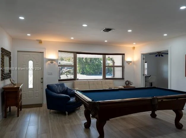 1025 Lincoln St, Hollywood FL 33019