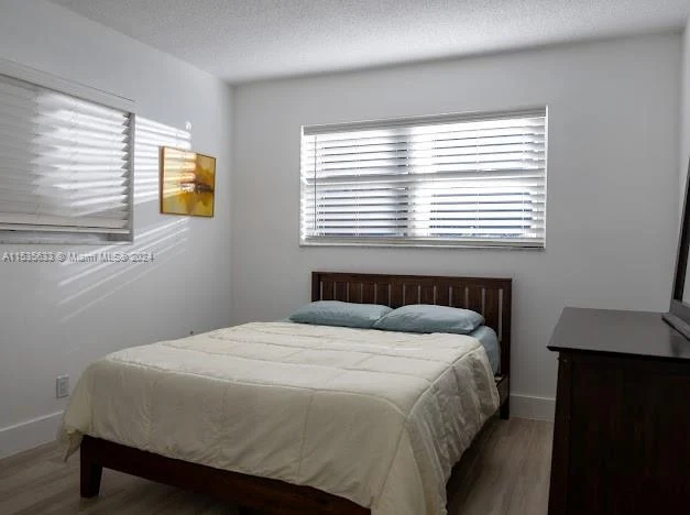 1025 Lincoln St, Hollywood FL 33019