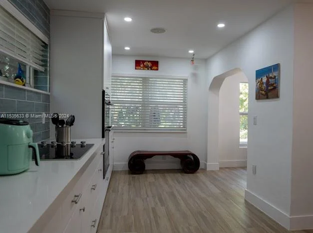 1025 Lincoln St, Hollywood FL 33019